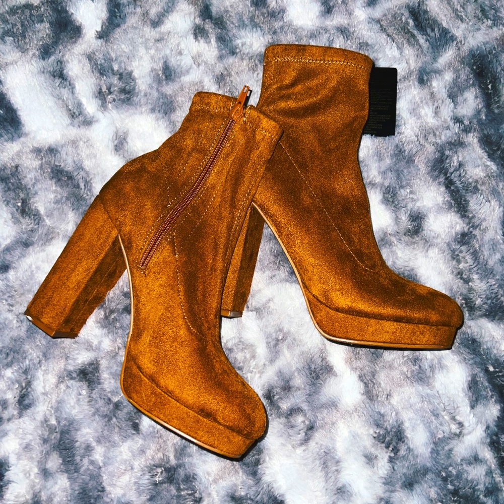 Forever 21 booties, size 7, brown! - Picture 1 of 5